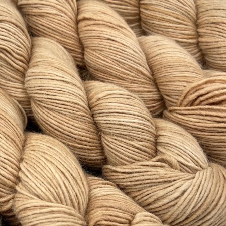 Laines DK Teinture végétale - Quechua Alpaga | Une Maille à la Fois