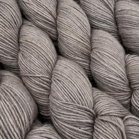 Laines DK Teinture végétale - Quechua Alpaga | Une Maille à la Fois