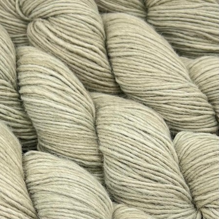 Laines DK Teinture végétale - Quechua Alpaga | Une Maille à la Fois