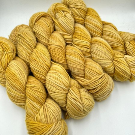 Laines DK Teinture végétale - Quechua Alpaga | Une Maille à la Fois