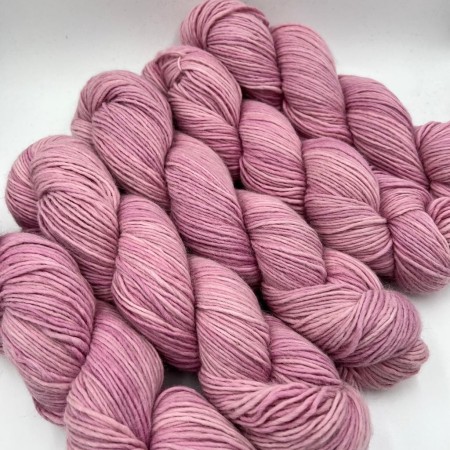 Laines DK Teinture végétale - Quechua Alpaga | Une Maille à la Fois