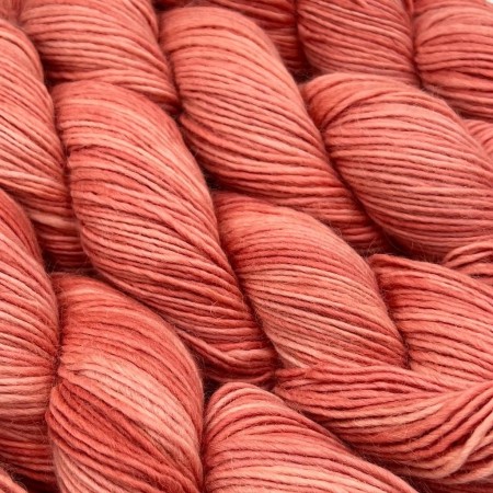 Laines DK Teinture végétale - Quechua Alpaga | Une Maille à la Fois