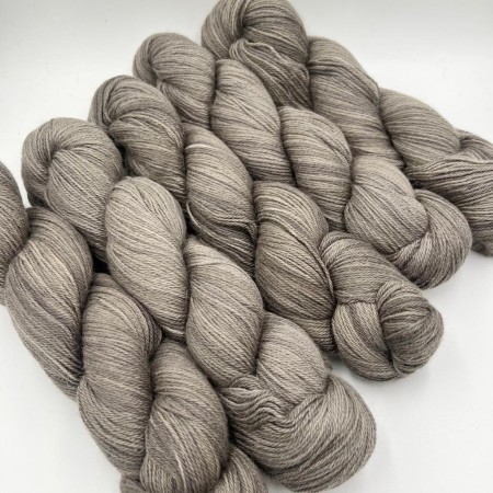 Fingering 100% pur baby alpaga, teinture végétale, bio et équitable