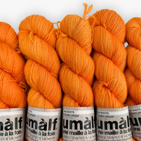 Lucy Shinny – Laine douce fingering avec brillance 100g | Umàlf