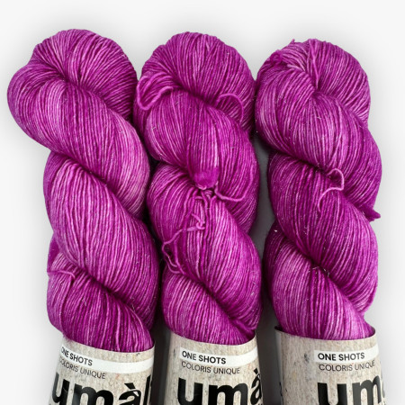 Lucy Shinny – Laine douce fingering avec brillance 100g | Umàlf