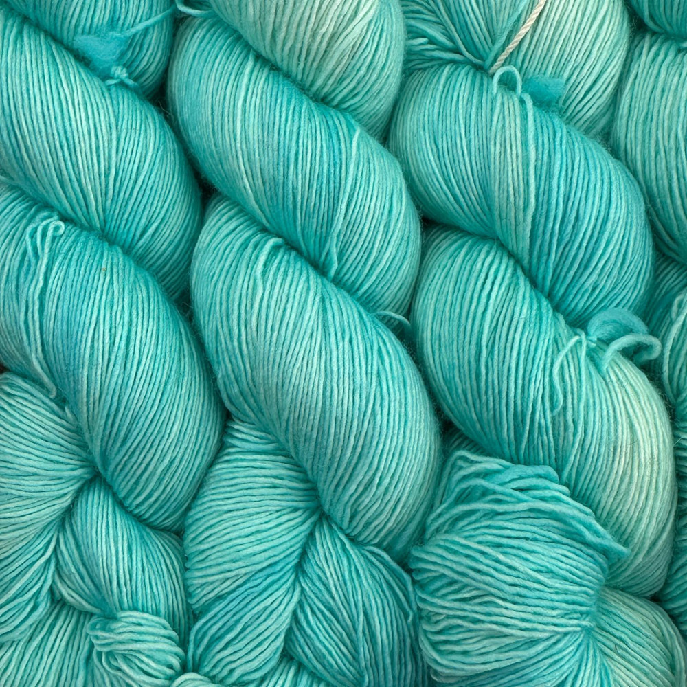 Lucy Loop, fingering wool single ply - Une Maille à la Fois