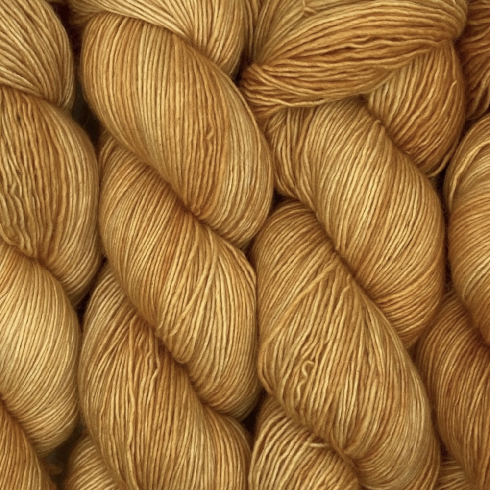 Lucy Loop, fingering wool single ply - Une Maille à la Fois