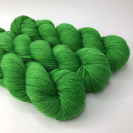 Lucy Shinny, laine fingering single - Une Maille à la Fois