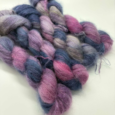 Kid Fluffy – Mohair & Soie Teinte à la Main | Umàlf