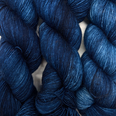 Lucy Loop, fingering wool single ply - Une Maille à la Fois