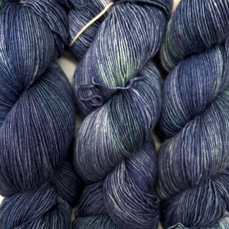 Lucy Loop, fingering wool single ply - Une Maille à la Fois