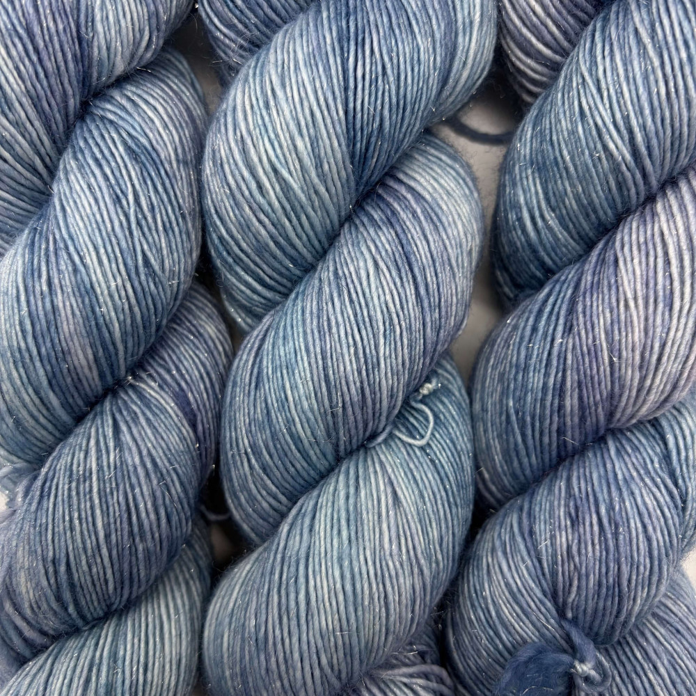 Lucy Loop, fingering wool single ply - Une Maille à la Fois