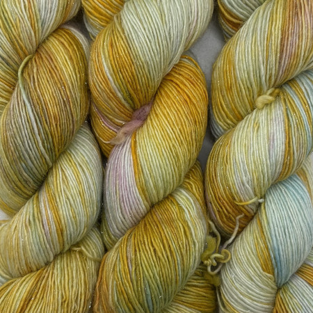 Lucy Loop, fingering wool single ply - Une Maille à la Fois