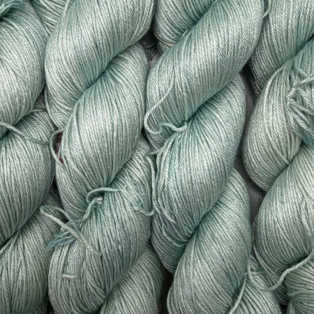 Laine fingering Pure Soie - Une Maille à la Fois
