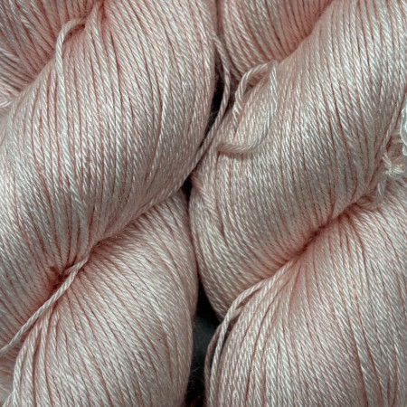 Laine fingering Pure Soie - Une Maille à la Fois
