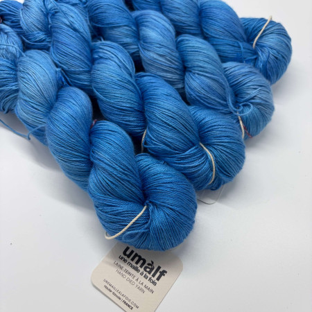 Laine fingering Pure Soie - Une Maille à la Fois