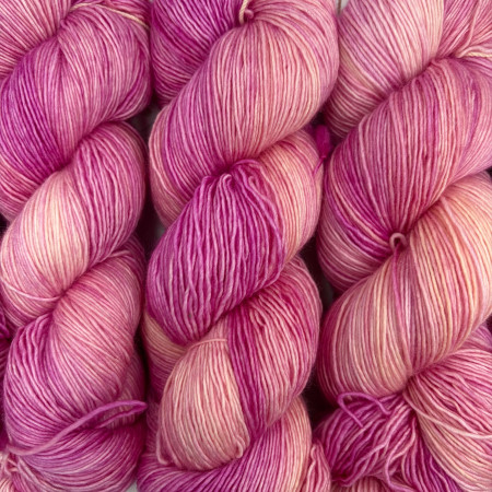 Lucy Loop, fingering wool single ply - Une Maille à la Fois