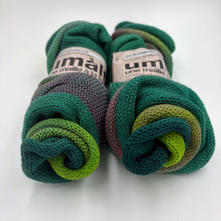 Aquarelle Laine  à chaussette teinte à la main en dégradé Une Maille à la Fois