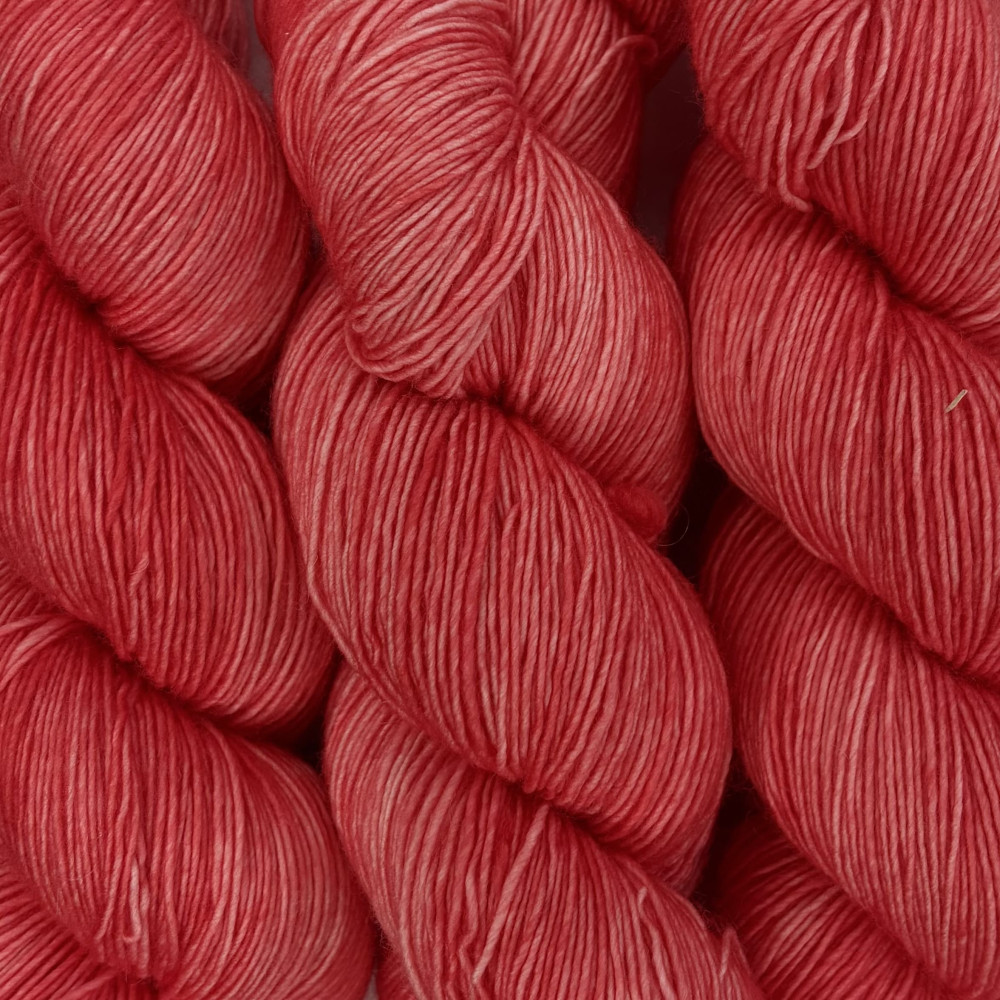 Lucy Loop, fingering wool single ply - Une Maille à la Fois