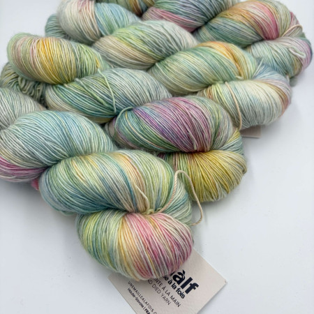 Lucy Loop, fingering wool single ply - Une Maille à la Fois