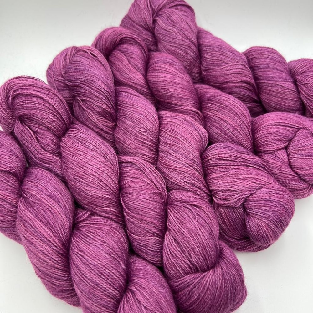 Lace, fil dentelle par excellence, 100% pur baby alpaga bio et équitable