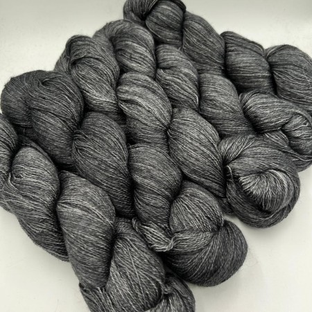 Lace, fil dentelle par excellence, 100% pur baby alpaga bio et équitable