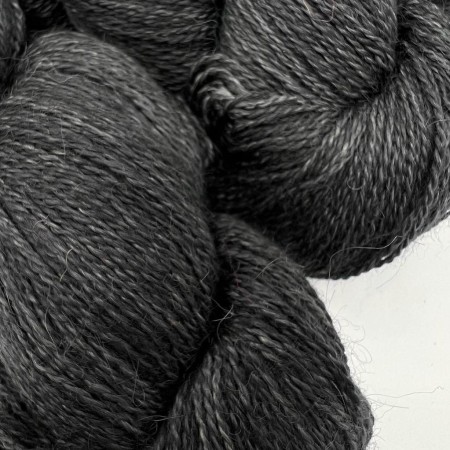 Lace, fil dentelle par excellence, 100% pur baby alpaga bio et équitable