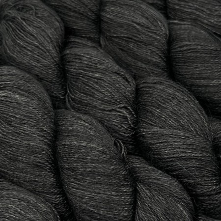 Lace, fil dentelle par excellence, 100% pur baby alpaga bio et équitable