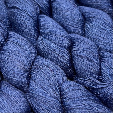 Lace, the lace thread par excellence, 100% pure organic and fair-trade baby alpaca