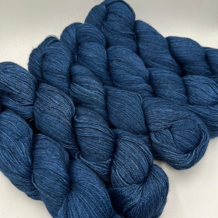 Lace, fil dentelle par excellence, 100% pur baby alpaga bio et équitable