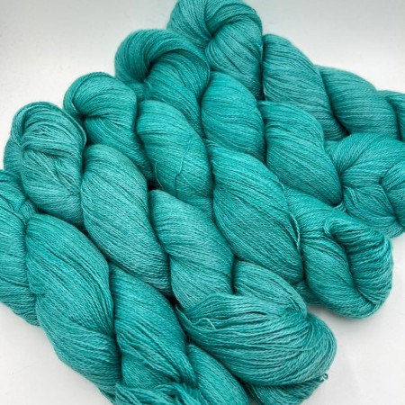 Lace, fil dentelle par excellence, 100% pur baby alpaga bio et équitable