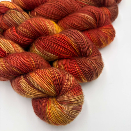 Lucy Loop – Laine Fingering Douce et Superwash | Umàlf