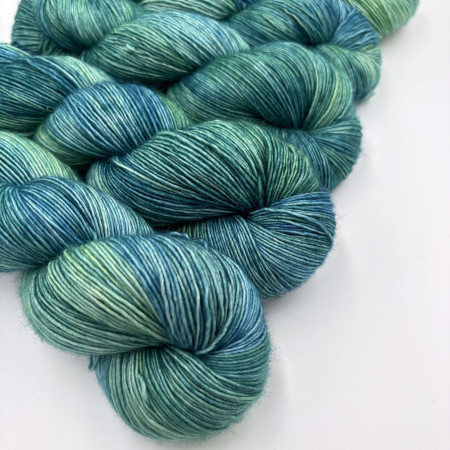 Lucy Loop – Laine Fingering Douce et Superwash | Umàlf