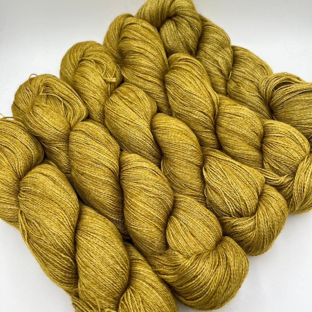 Lace, fil dentelle par excellence, 100% pur baby alpaga bio et équitable