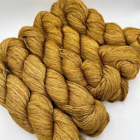 Lace, fil dentelle par excellence, 100% pur baby alpaga bio et équitable