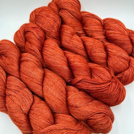 Lace, fil dentelle par excellence, 100% pur baby alpaga bio et équitable