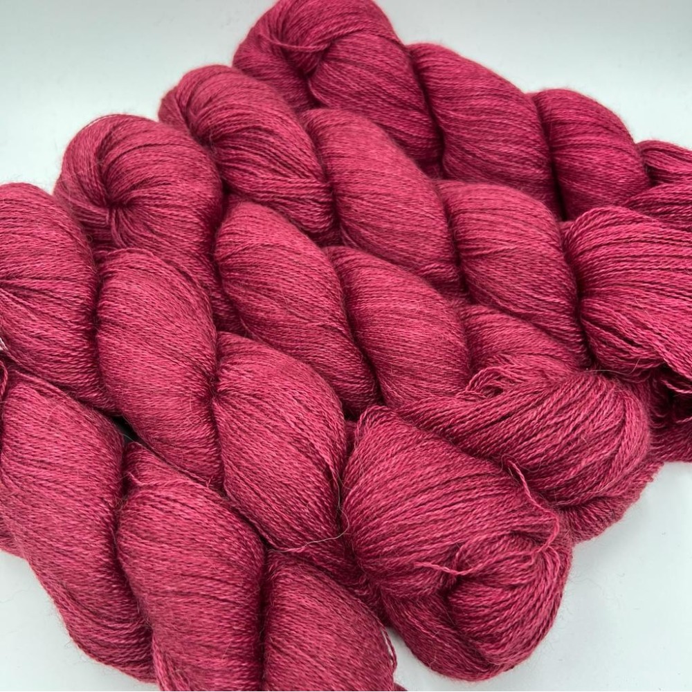 Lace, fil dentelle par excellence, 100% pur baby alpaga bio et équitable