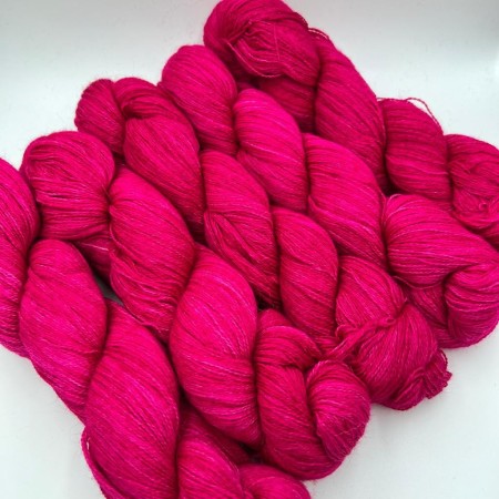 Lace, fil dentelle par excellence, 100% pur baby alpaga bio et équitable