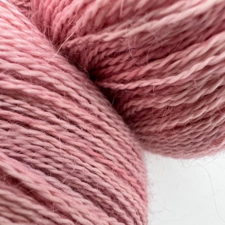 Lace, fil dentelle par excellence, 100% pur baby alpaga bio et équitable