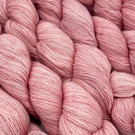 Lace, fil dentelle par excellence, 100% pur baby alpaga bio et équitable